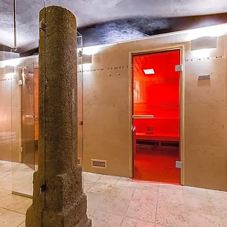 Aparthotel Zamek Karpniki Schloss Fischbach